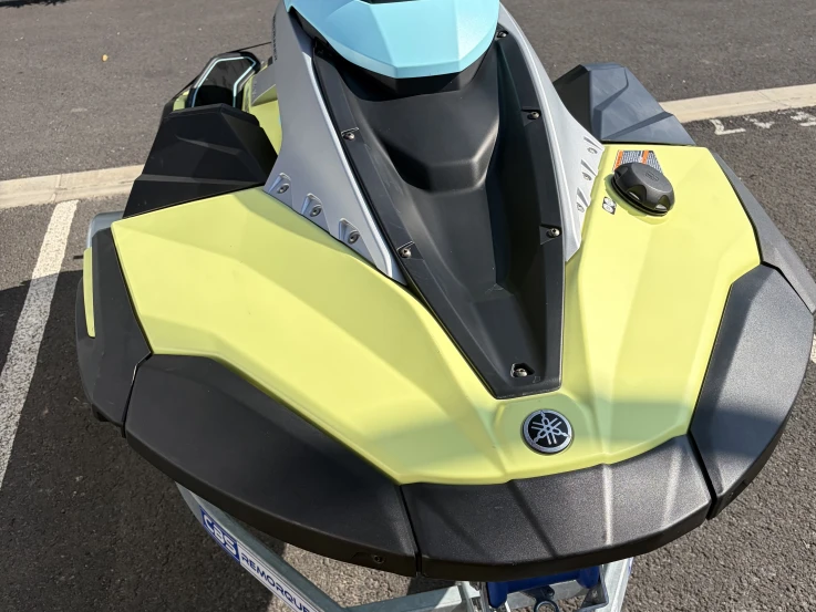 Alquiler Moto de agua Yamaha con o sin  título de navegación
