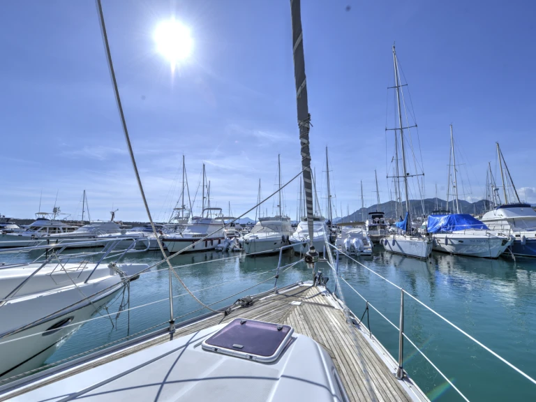 Alquiler de embarcaciones Bavaria Bavaria 41 Cruiser enLavagna en Samboat