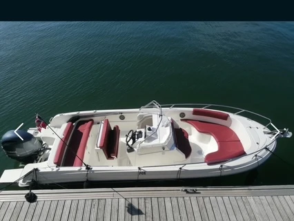 Alquiler de barcos Anglet barato de Pacific Craft 670