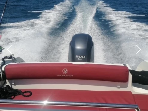 Alquiler Barco de motor Pacific Craft con o sin  título de navegación