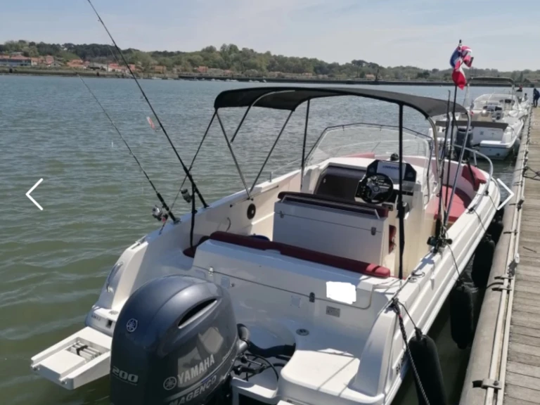 Alquiler de Pacific Craft Pacific Craft 670 en Anglet