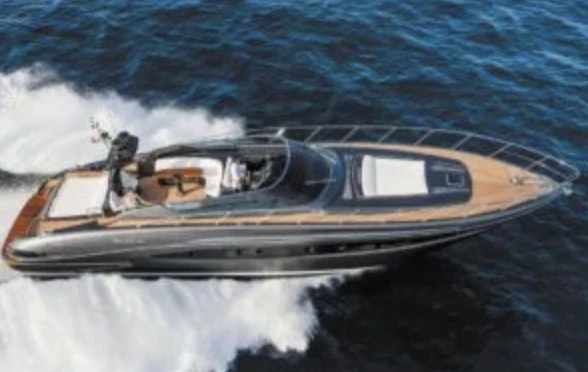 Alquiler de Régal Regal 27 Fasdeck en Saint-Tropez