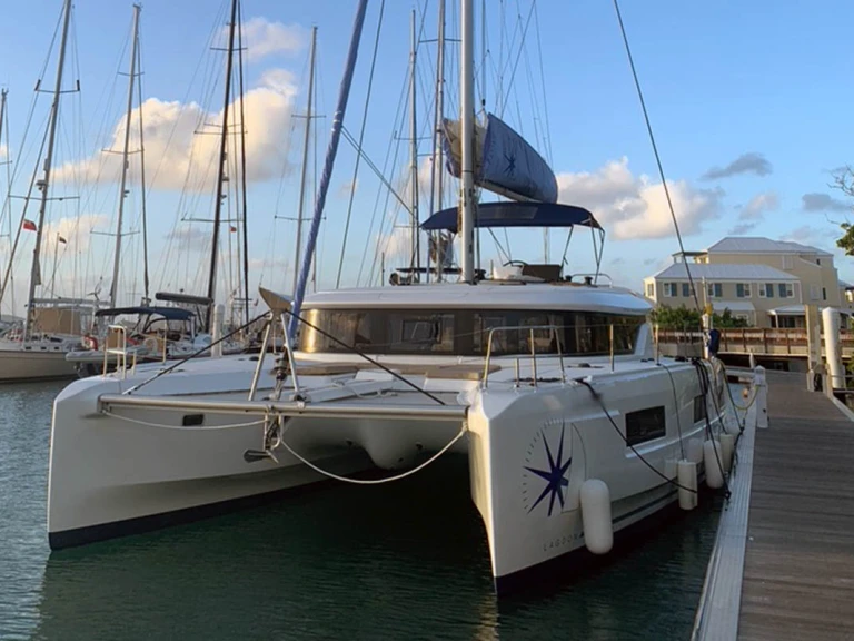 Alquiler de barcos Parham Town barato de Lagoon 46
