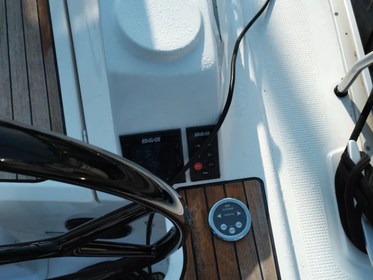 Alquiler de barcos Yerseke barato de Cruiser 37