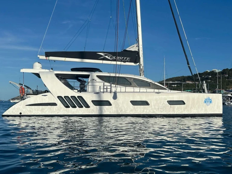 Alquiler de Xquisite Yachts STELLA BLUE en Saint Thomas Island
