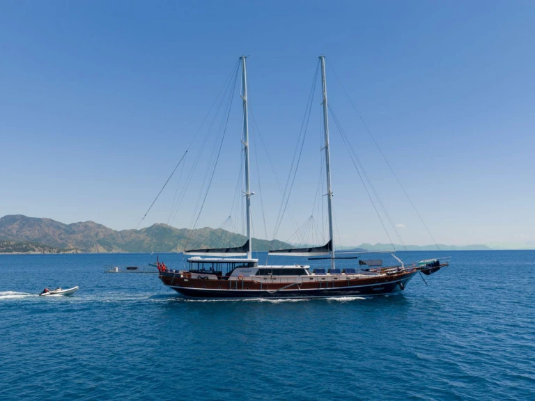 Alquiler de Yate de lujo, con o sin patrón Custom Turquía