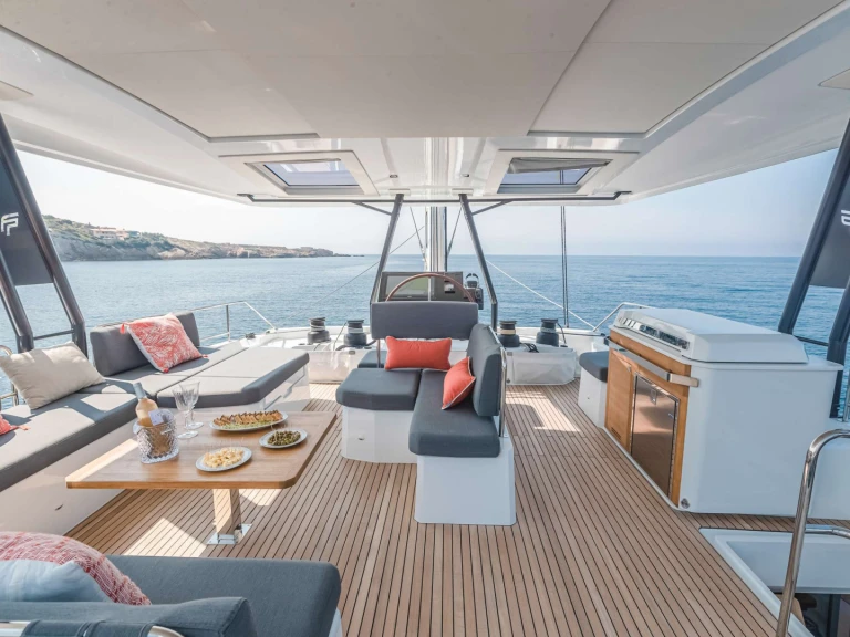 Fountaine Pajot NEHALENNIA de alquiler a Saint Thomas Island