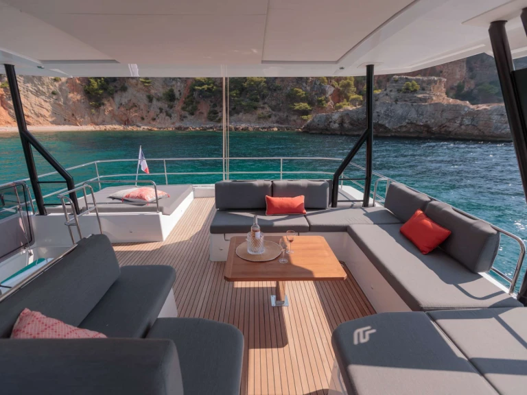 Alquiler de Fountaine Pajot NEHALENNIA en Saint Thomas Island