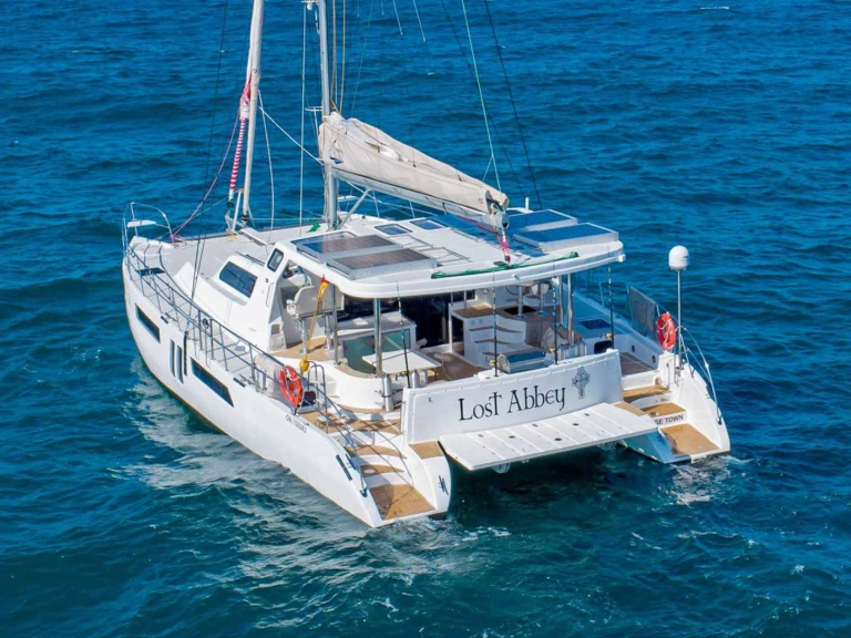 Yate de lujo para alquilar Saint Thomas Island al mejor precio