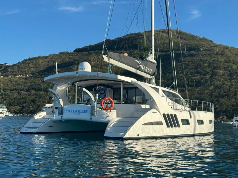 Alquiler de Xquisite Yachts STELLA BLUE en Saint Thomas Island