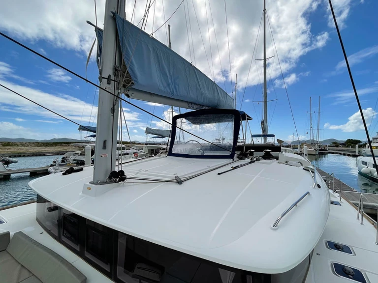 Alquiler de embarcaciones Lagoon Lagoon 450 F enParham Town en Samboat