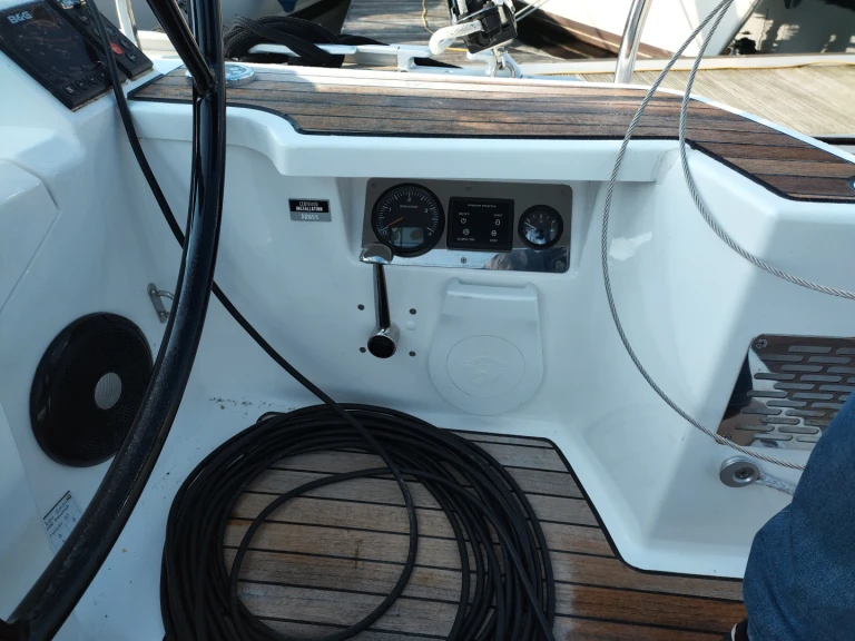Bavaria Cruiser 37 de alquiler a Yerseke