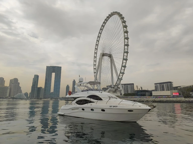 Lancha para alquilar Dubai Marina al mejor precio