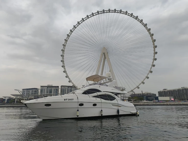 Alquiler de Majesty Yachts Mejesty 50 en Dubai Marina