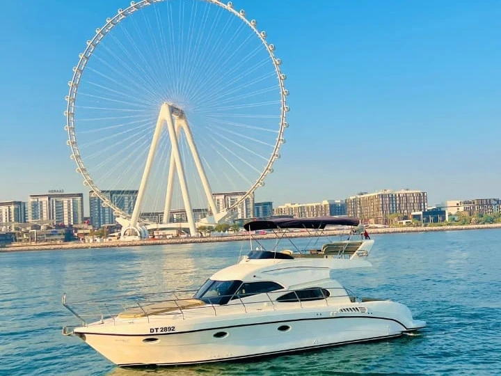 Alquiler de barcos Dubai Marina barato de AS 48