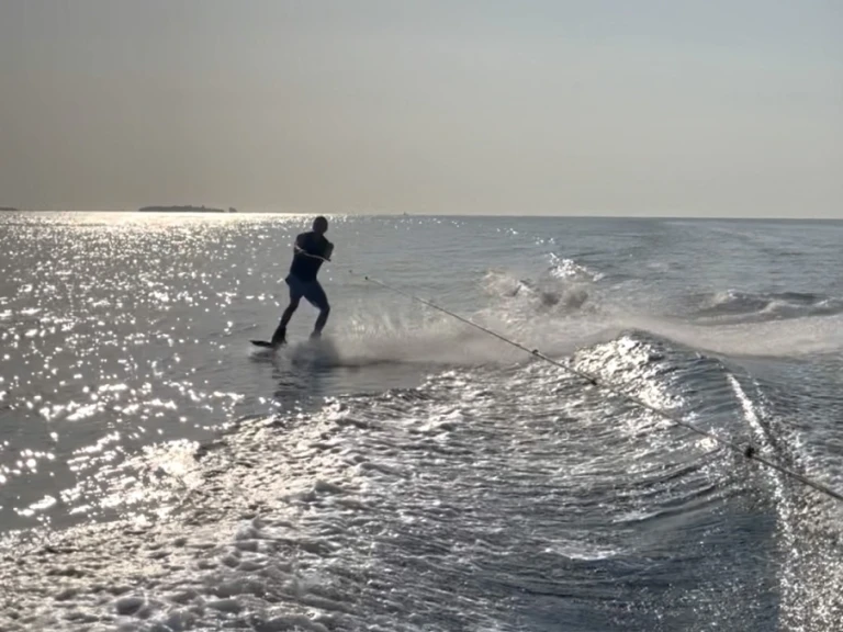 Alquiler de Lancha, con o sin patrón Sea Ray Mandelieu-la-Napoule