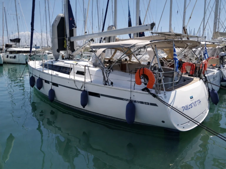Velero para alquilar Gouviá al mejor precio