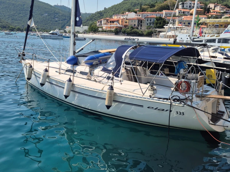 Alquiler de Velero, con o sin patrón Elan Rabac