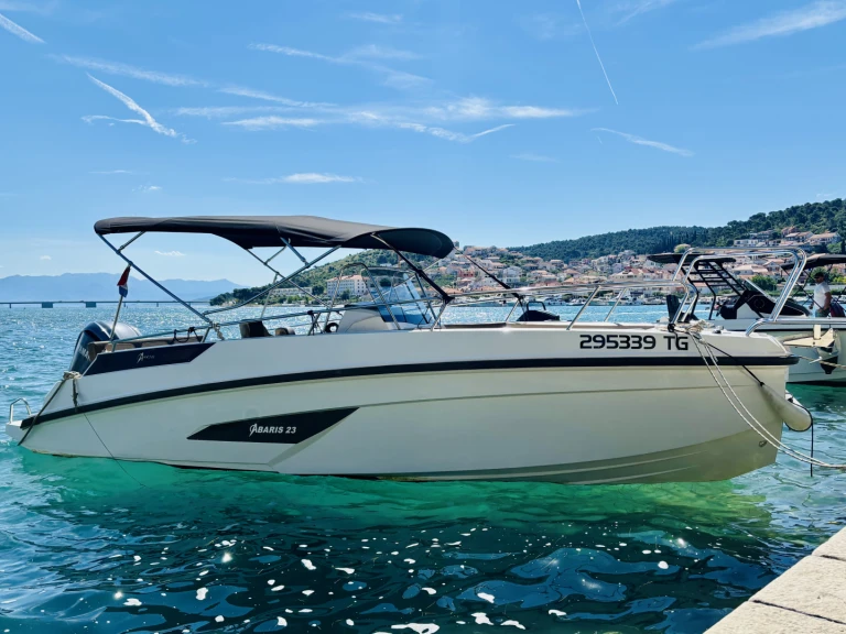Alquiler de barcos Trogir barato de Arrow Arabis 23