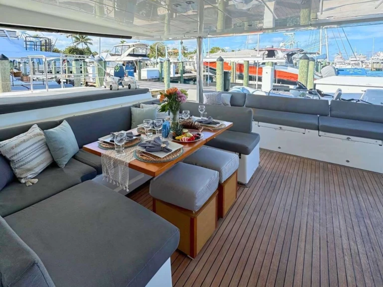 Yate de lujo para alquilar Bahamas al mejor precio