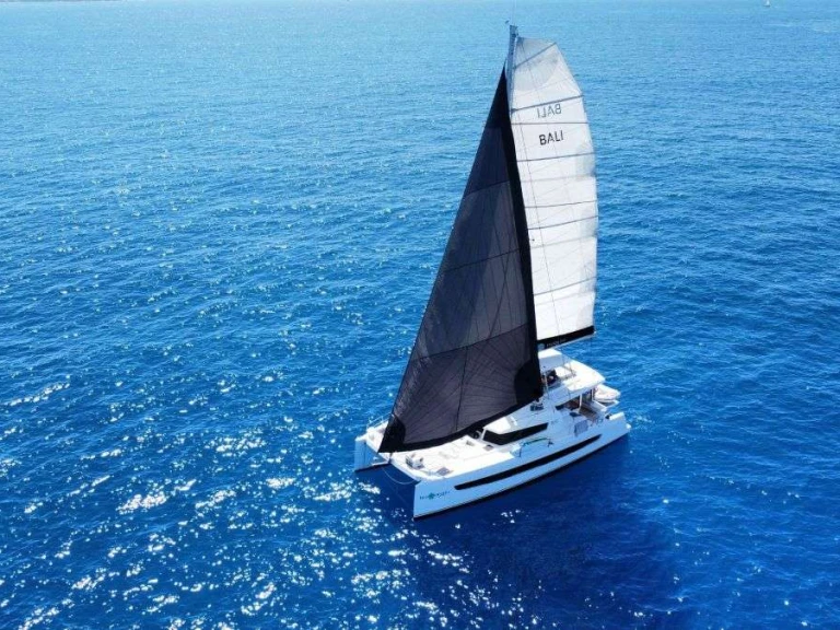 Alquiler Yate de lujo Bali con o sin  título de navegación
