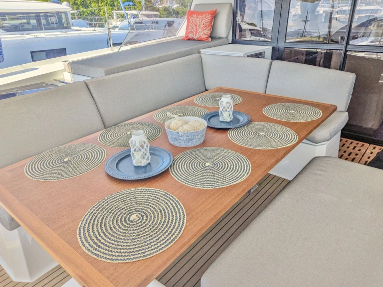 Alquiler Frenchman's Cay - Fountaine Pajot BEACHCOMBER en SamBoat