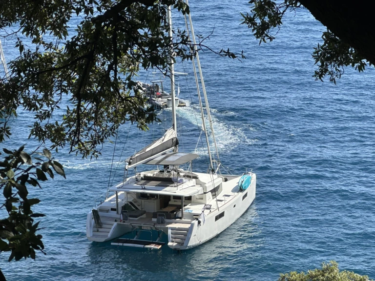 Alquiler Catamarán en Álimos - Lagoon Lagoon 52 F