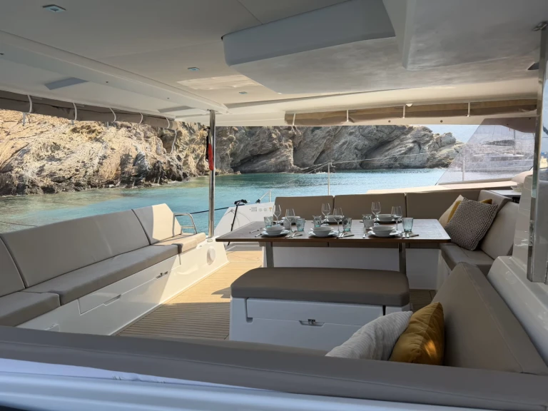 Fountaine Pajot Aura 51 de alquiler a Álimos
