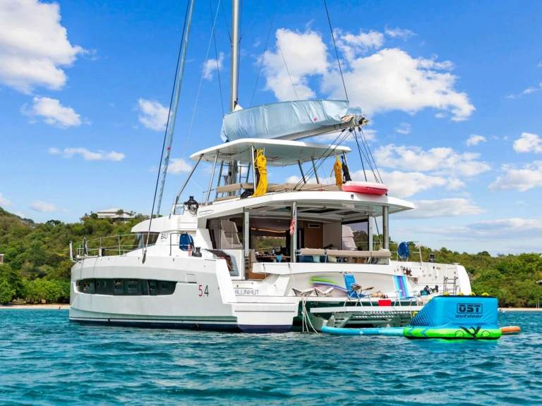 Yate de lujo para alquilar Frenchman's Cay al mejor precio