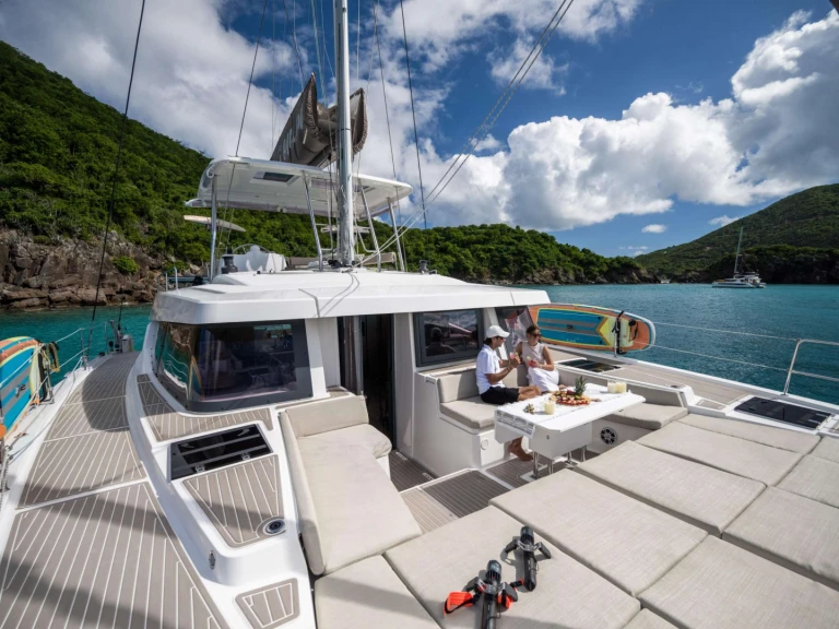 Alquiler de embarcaciones Bali OCEANA enFrenchman's Cay en Samboat