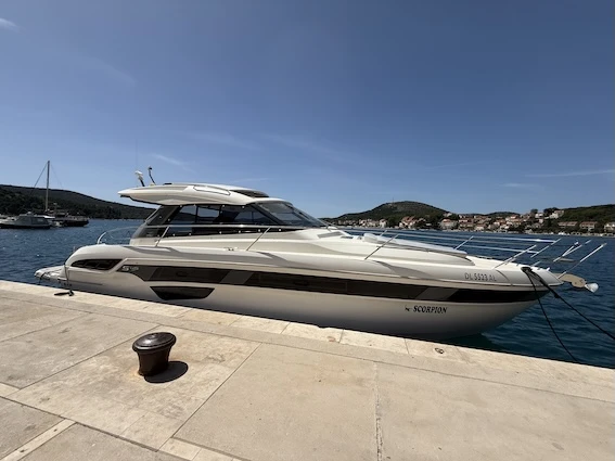 Alquiler de embarcaciones Bavaria Bavaria S45 HT enKomolac en Samboat
