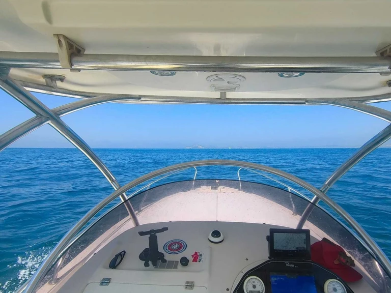 Alquiler de barcos Nápoles barato de Evo13