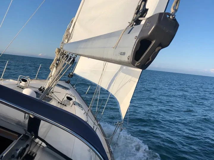 Alquiler de Velero, con o sin patrón Bavaria Oban