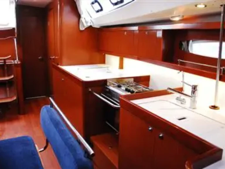 Alquiler de embarcaciones Bénéteau Oceanis 46 Family enOban en Samboat