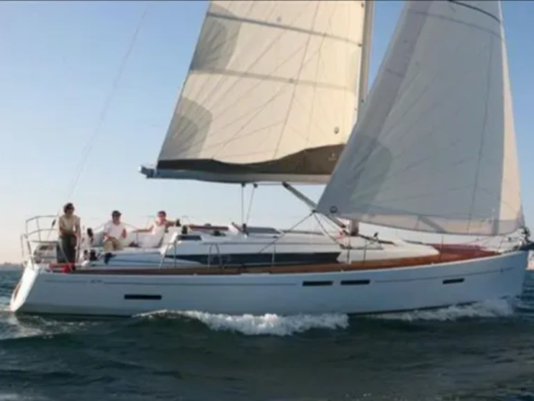 Alquiler de embarcaciones Jeanneau Sun Odyssey 409 enOban en Samboat