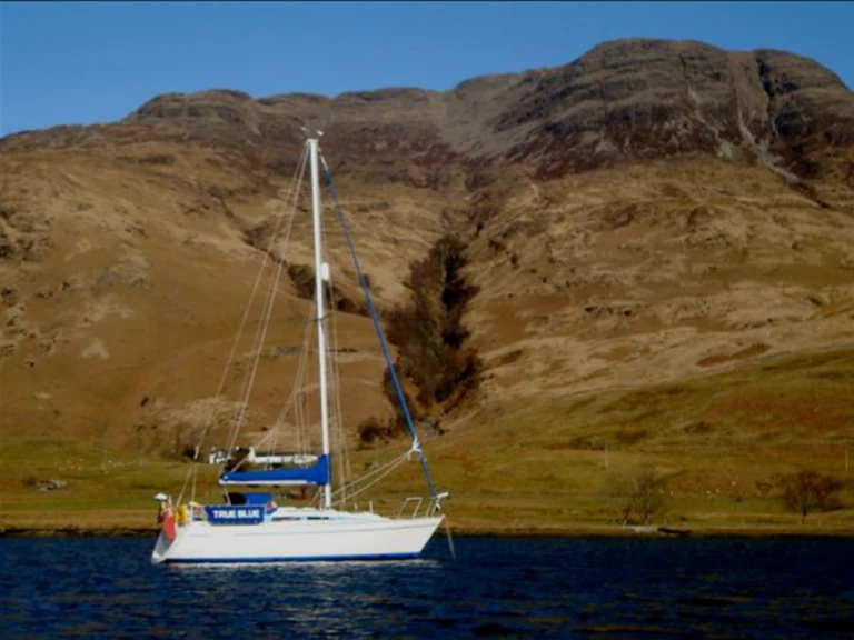 Alquiler de embarcaciones Moody Moody 31 enOban en Samboat
