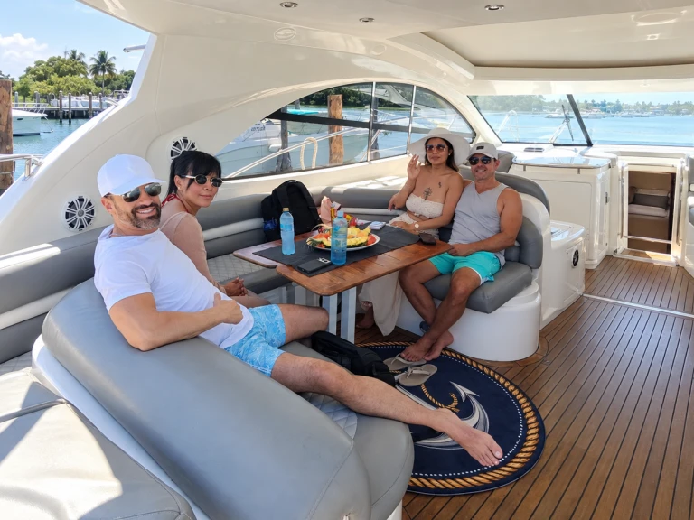 Alquiler de barcos Ciudad Cancún barato de custom