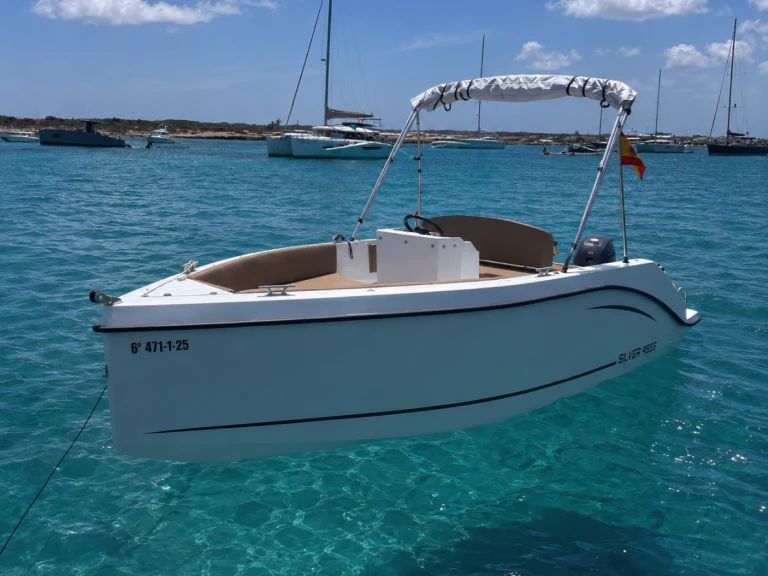 Silent Yachts 555 de alquiler a Club Nàutic Ca'n Picafort