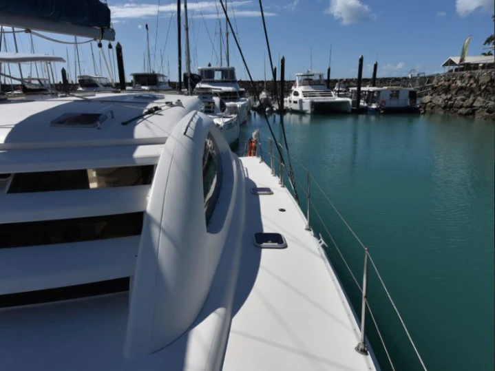 Alquiler de Leopard Catamarans / Robertson & Caine Leopard 46 - 4 cab. en Airlie Beach