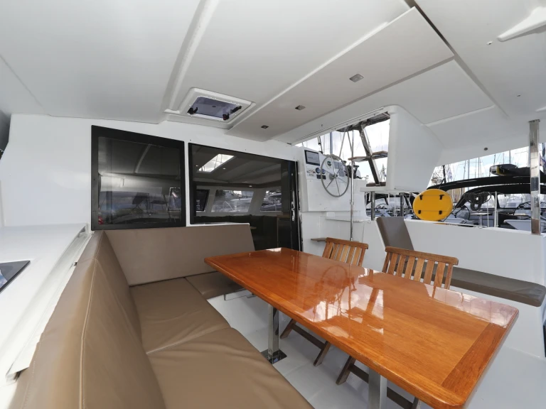 Catamarán para alquilar Trogir al mejor precio