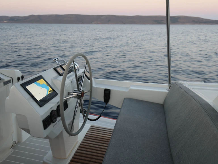 Alquiler Catamarán en Sámi - Fountaine Pajot Fountaine Pajot 47 TANNA LUX (GEN,AC,WATERMAKER)