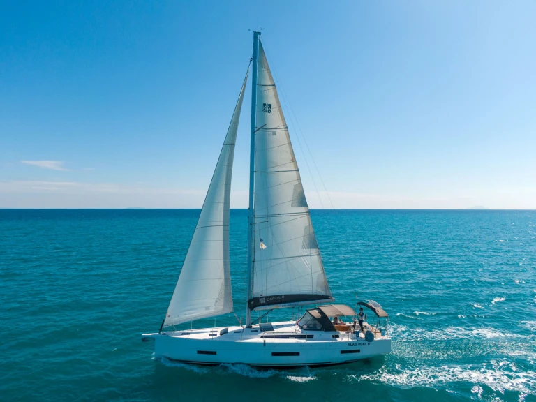 Alquiler de Velero, con o sin patrón Dufour Olbia