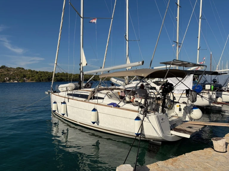 Alquiler Velero en Split - Jeanneau Sun Odyssey 349
