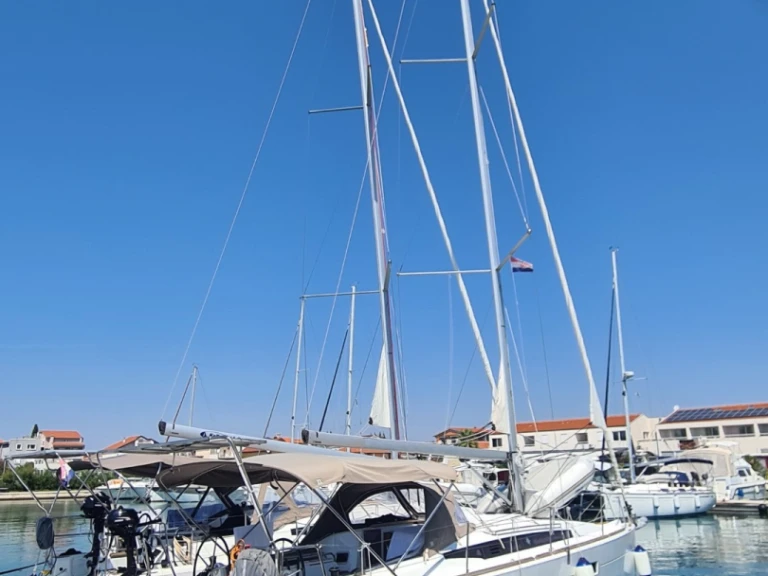 Alquiler de embarcaciones Jeanneau Sun Odyssey 349 enSplit en Samboat