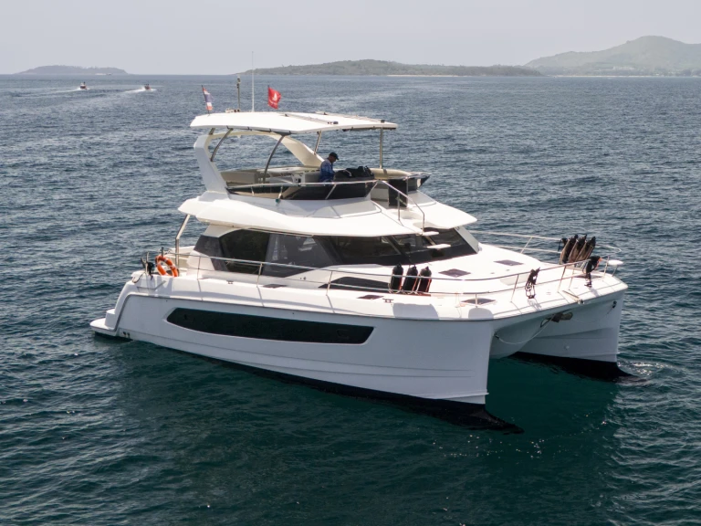 Alquiler de embarcaciones Aquila Aquila 44 enPhuket (City) en Samboat