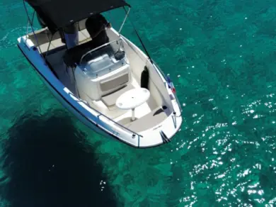 Quicksilver Activ 505 Open de alquiler a Saint-Aygulf