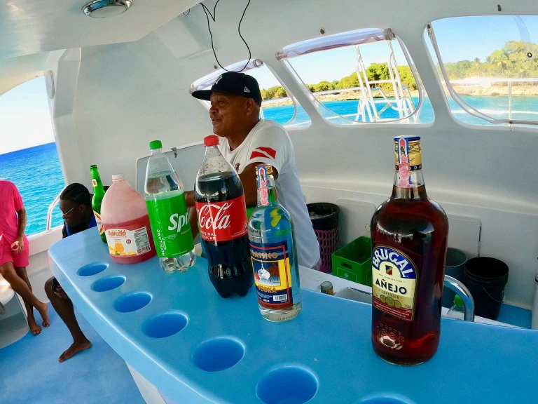 Alquiler de barcos Puerto Plata barato de custom