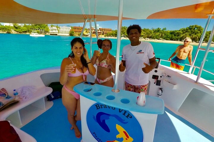 Alquiler Catamarán Custom Made con o sin  título de navegación