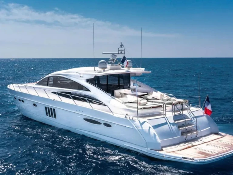 Alquiler de embarcaciones Princess Princess V70 enFrancia en Samboat