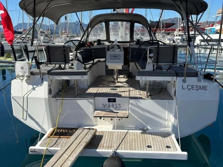 Alquiler de embarcaciones Bavaria Bavaria C38 enMarmaris (district) en Samboat